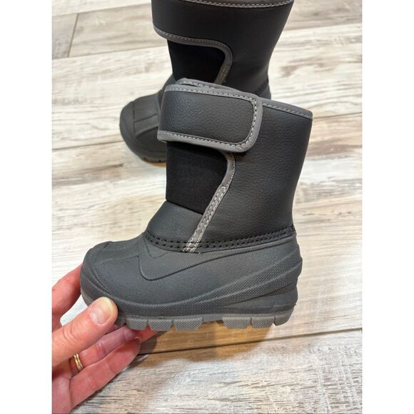 Cat & Jack black snow boots/winter boots size 5 - Picture 6 of 12